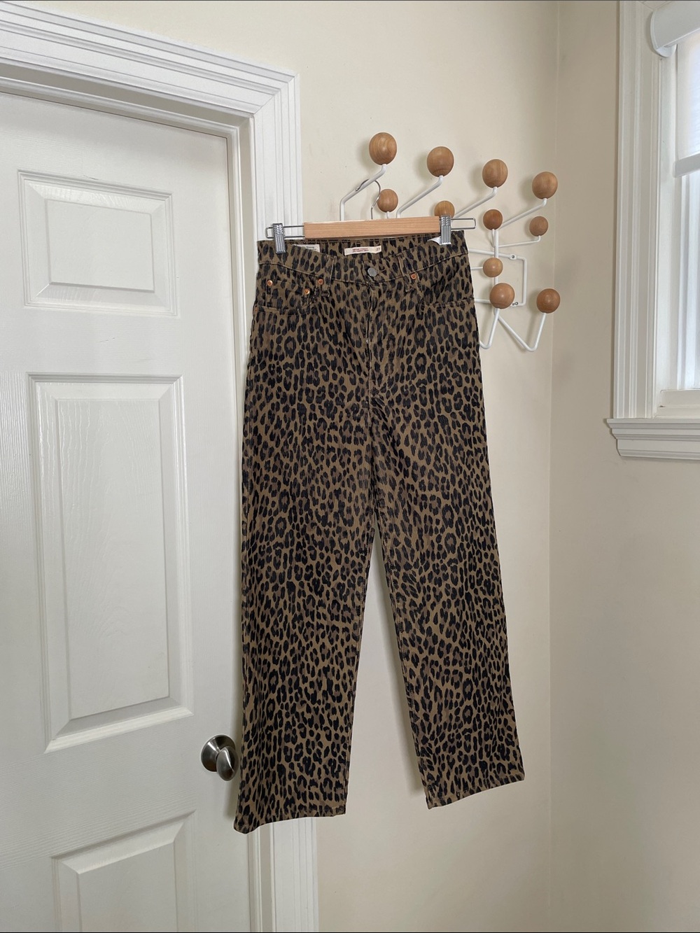 Levi's - Leopard Print Ribcage Straight Leg Pants - Brown Black 27